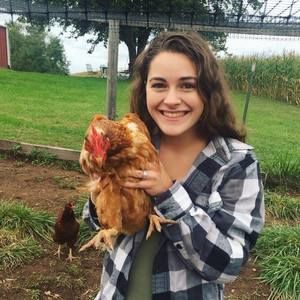 Meet your Posher, Emily